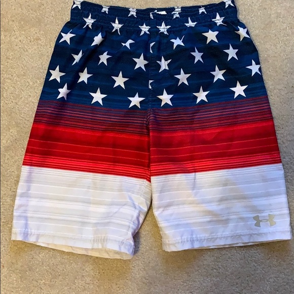 LARGE UNDER ARMOUR SWIMMING SHORTS TRUNKS BOYS YOUTH SMALL MEDIUM